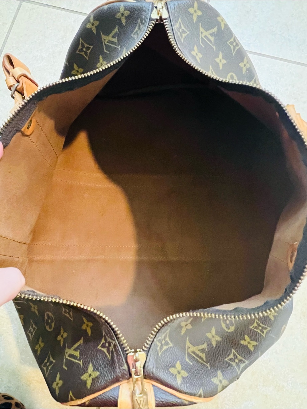 Louis Vuitton Keepall duffel bag - Picture 8 of 10